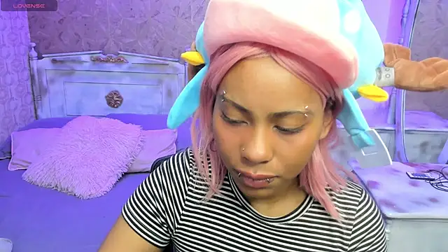 Sofia clk online show from 05/05/26, 03:14