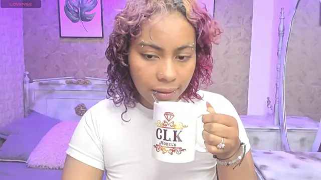 Sofia clk online show from 06/18/26, 02:56