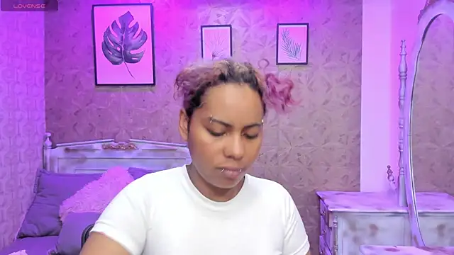 Sofia clk online show from 06/25/26, 03:06