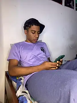 Snapshot of liam_Brooks9 chatting on 01/12/26, 01:16 liam Brooks9 online show from 01/12/26, 01:16