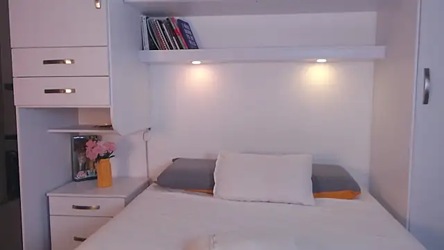 MartiRuis10 online show from 11/07/25, 09:26