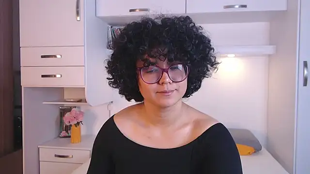 MartiRuis10 online show from 11/10/25, 10:09