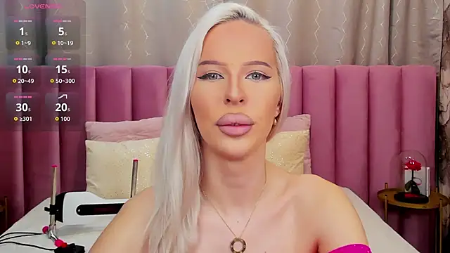 KailaCrystall online show from 12/17/25, 01:22