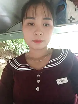 Squirrel-Pear online show from 11/06/25, 07:53