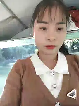 Squirrel-Pear online show from 11/23/25, 03:17