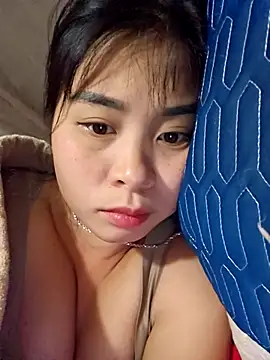 Squirrel-Pear online show from 11/24/25, 10:42