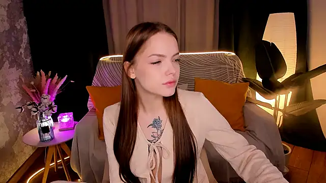 MelissaBell  online show from 11/08/25, 02:01