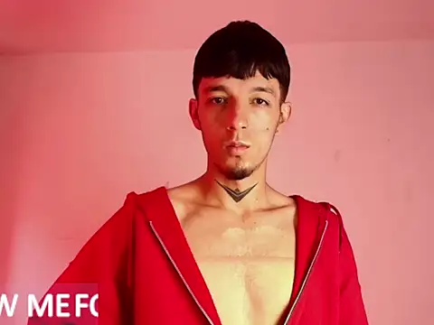 Snapshot of rosse__one chatting on 11/06/25, 03:35 rosse one online show from 11/06/25, 03:35