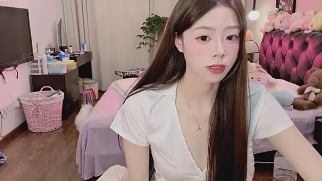 Onecutelittle online show from 05/16/26, 06:54