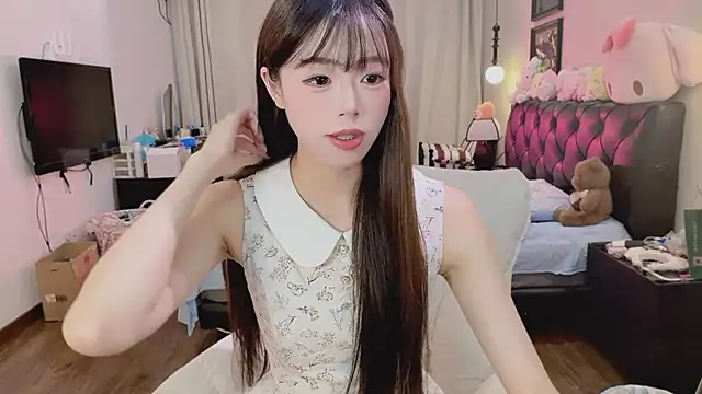 Snapshot of Onecutelittle chatting on 05/25/26, 01:17 Onecutelittle online show from 05/25/26, 01:17