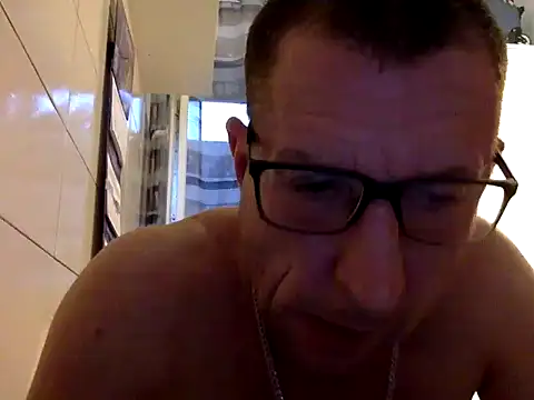 Snapshot of Filip_76 chatting on 08/08/26, 06:32 Filip 76 online show from 08/08/26, 06:32