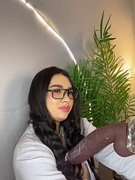 Snapshot of Juli_Casanova chatting on 04/01/26, 12:39 Juli Casanova online show from 04/01/26, 12:39