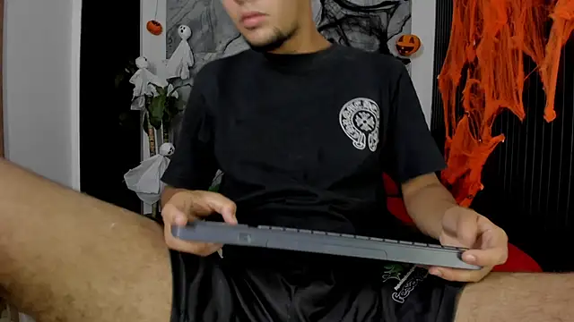 Alan-Smith1 online show from 10/21/25, 07:47