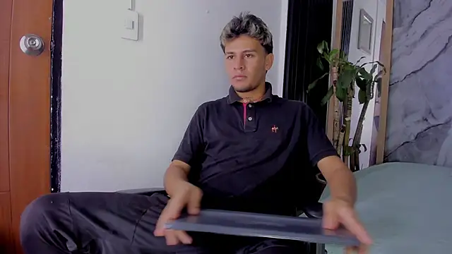 Alan-Smith1 online show from 11/17/25, 07:41