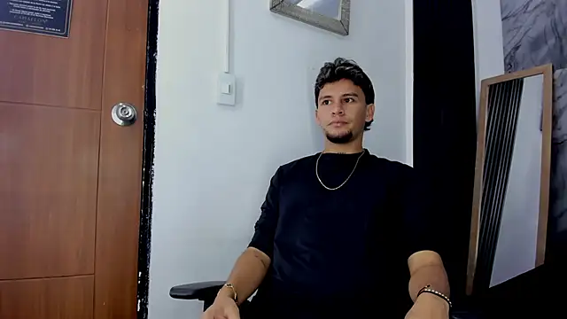 Alan-Smith1 online show from 12/18/25, 08:04