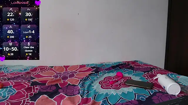 Nikki  uwu online show from 12/13/25, 07:53