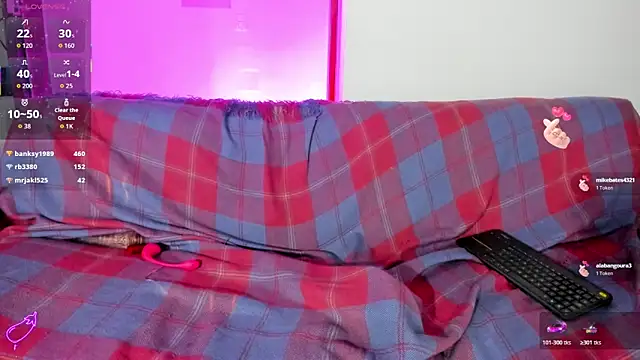 Nikki  uwu online show from 03/08/26, 02:04