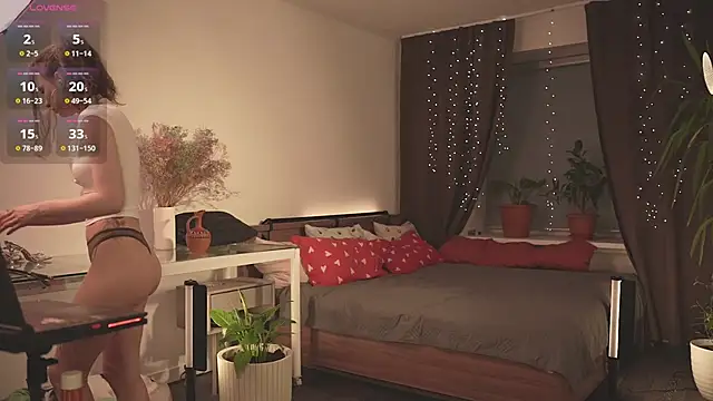 Snapshot of your_lunalike chatting on 02/08/26, 05:16 your lunalike online show from 02/08/26, 05:16