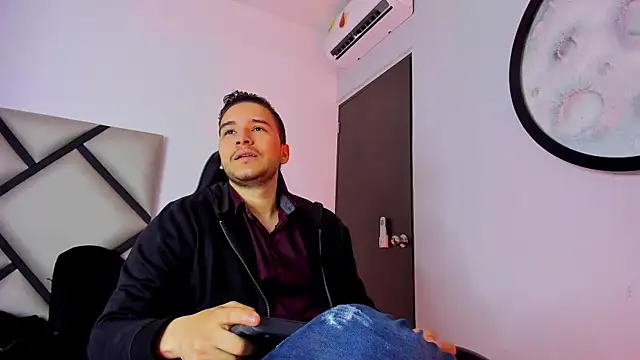 mike 257 online show from 10/24/25, 11:50