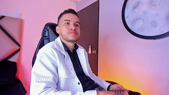 mike 257 online show from 11/19/25, 12:05