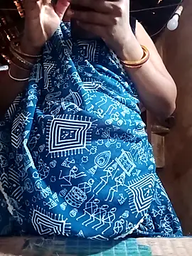 Hot cauple indian online show from 02/18/26, 09:49