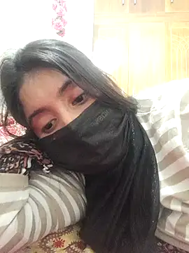 Snapshot of Hot_Angle chatting on 11/17/25, 03:40 Hot Angle online show from 11/17/25, 03:40