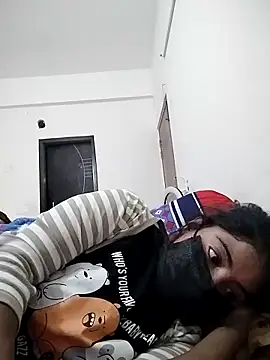 Snapshot of Hot_Angle chatting on 11/26/25, 01:06 Hot Angle online show from 11/26/25, 01:06