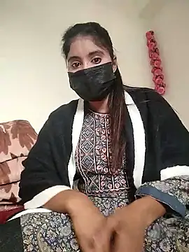 Snapshot of Hot_Angle chatting on 12/02/25, 05:35 Hot Angle online show from 12/02/25, 05:35