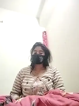 Snapshot of Hot_Angle chatting on 12/15/25, 09:19 Hot Angle online show from 12/15/25, 09:19