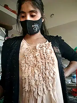 Snapshot of Hot_Angle chatting on 12/16/25, 10:20 Hot Angle online show from 12/16/25, 10:20