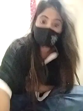 Snapshot of Hot_Angle chatting on 12/18/25, 02:56 Hot Angle online show from 12/18/25, 02:56