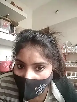 Snapshot of Hot_Angle chatting on 12/20/25, 10:11 Hot Angle online show from 12/20/25, 10:11