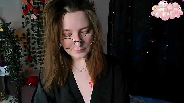 Snapshot of fairy_tara chatting on 02/07/26, 10:02 fairy tara online show from 02/07/26, 10:02