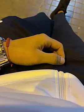 Snapshot of Anaconda_Negra20 chatting on 11/02/25, 08:22 Anaconda Negra20 online show from 11/02/25, 08:22