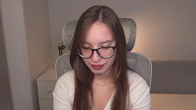WhyEmmyCry online show from 06/07/26, 05:33