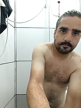 Snapshot of gusto14cm chatting on 02/19/26, 07:54 gusto14cm online show from 02/19/26, 07:54