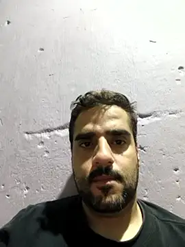 Snapshot of gusto14cm chatting on 02/26/26, 02:10 gusto14cm online show from 02/26/26, 02:10