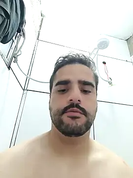 Snapshot of gusto14cm chatting on 03/04/26, 01:39 gusto14cm online show from 03/04/26, 01:39