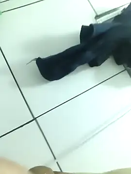 Snapshot of gusto14cm chatting on 03/10/26, 11:48 gusto14cm online show from 03/10/26, 11:48