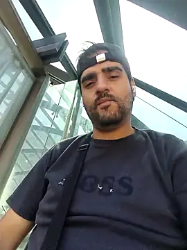 Snapshot of gusto14cm chatting on 03/15/26, 02:12 gusto14cm online show from 03/15/26, 02:12