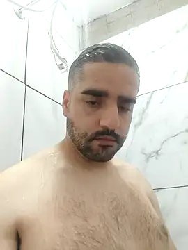 Snapshot of gusto14cm chatting on 03/18/26, 12:52 gusto14cm online show from 03/18/26, 12:52