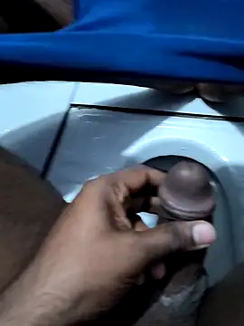 Snapshot of 67yoki chatting on 11/06/25, 10:32 67yoki online show from 11/06/25, 10:32