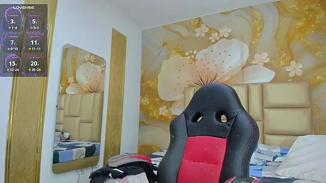 NahomiWalker  online show from 02/26/26, 08:41