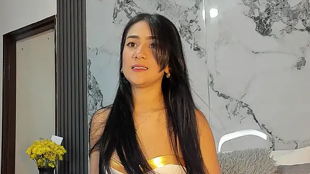 Snapshot of elissaWhite chatting on 12/18/25, 11:55 elissaWhite online show from 12/18/25, 11:55