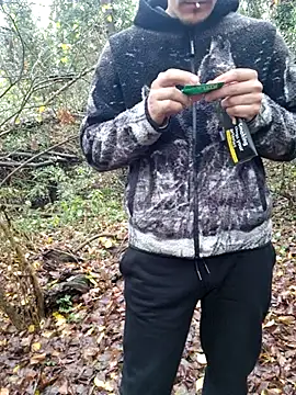 bbyxklaus online show from 11/15/25, 11:29