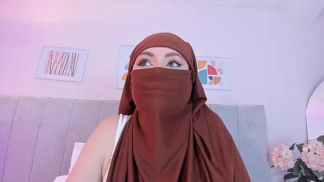 fatiima  online show from 10/23/25, 07:12