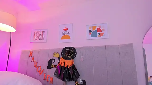 fatiima  online show from 11/01/25, 07:05