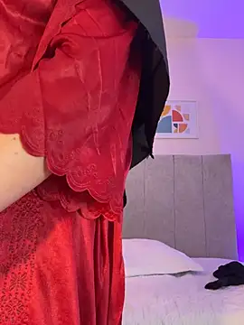 fatiima  online show from 06/11/26, 12:32