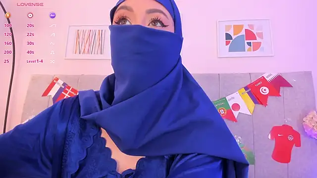fatiima  online show from 06/17/26, 07:04