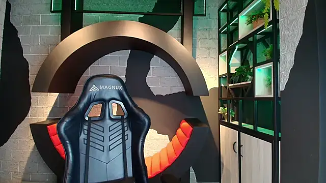 Snapshot of ArohomLester chatting on 10/30/25, 11:11 ArohomLester online show from 10/30/25, 11:11